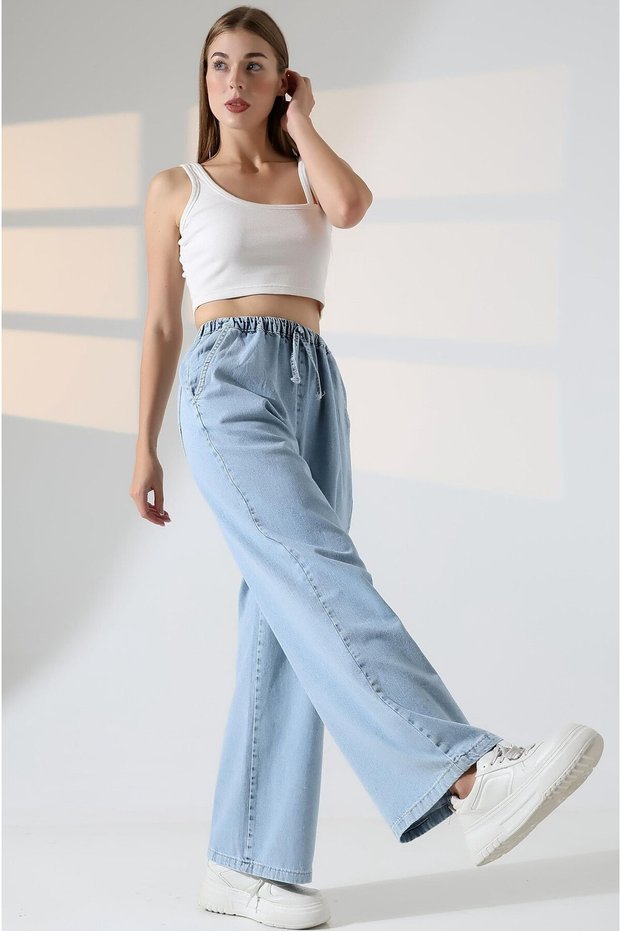 Women's Snow Washed Elastic Waist Comfortable Fit Wide Leg Blue Jean Soft Denim Trousers with Pockets