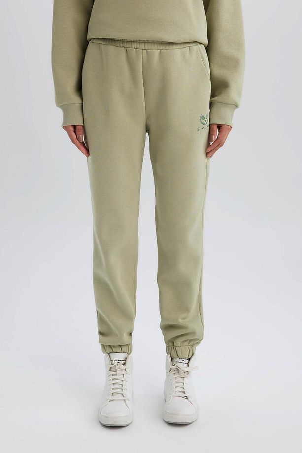 DeFactoFit Kalın Sporcu Jogger Eşofman Altı Cepli Baskılı Standart Boy E5712AX24WN - 4