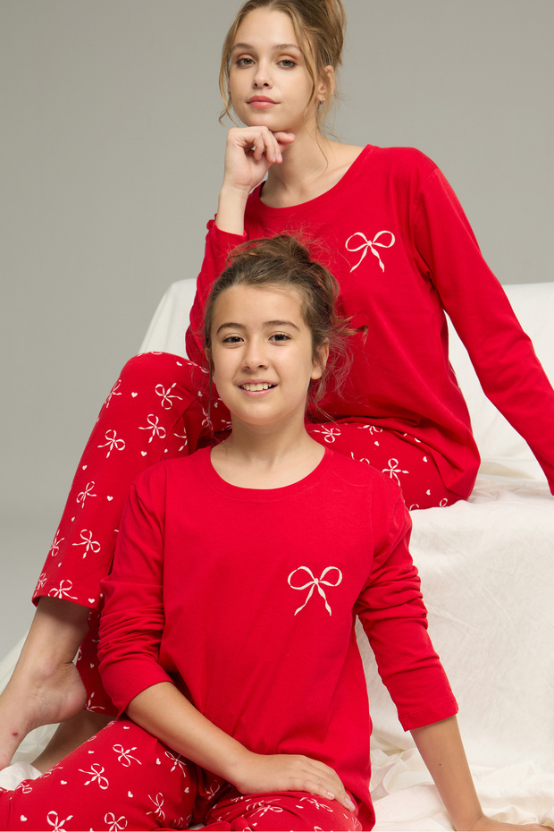 Red Ribbon Print Cotton Crew Neck Knitted Pajamas Suit25241155