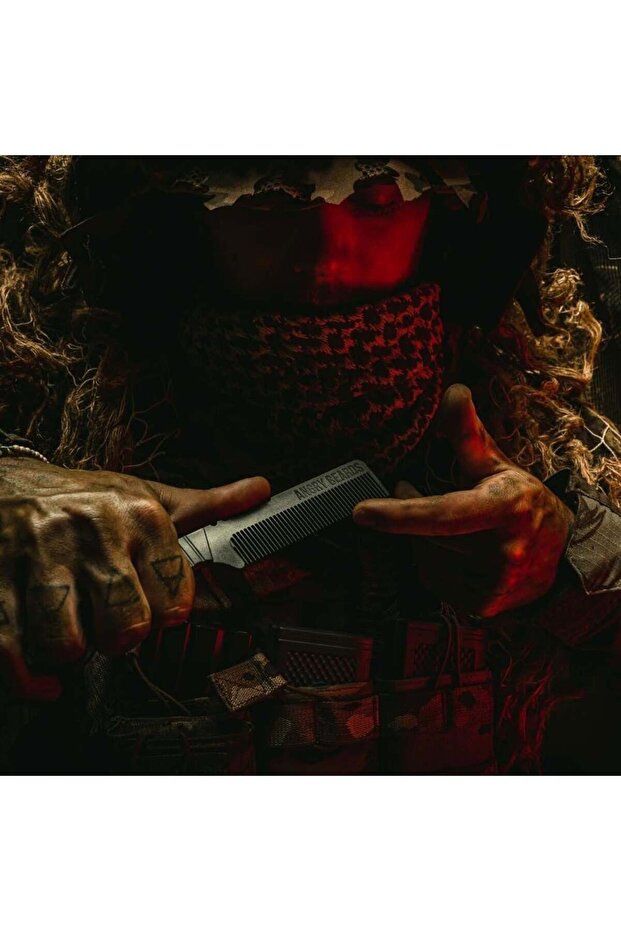 Carbon Combat Comb - 4