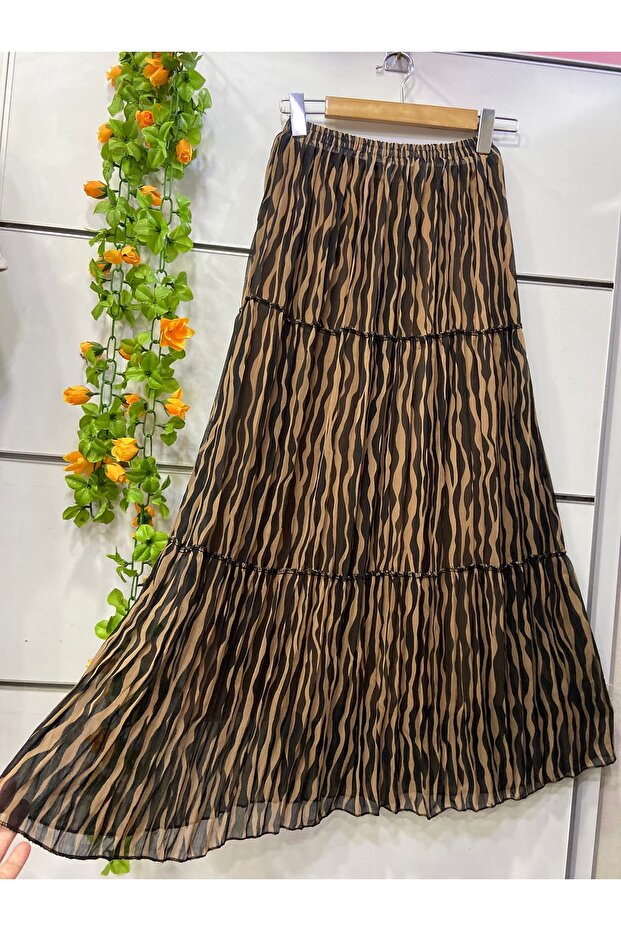 Chiffon Skirt with Patterned Lining - 1