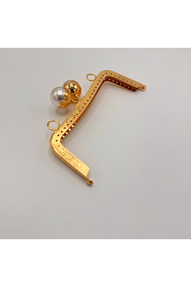 Large Pearl Wallet Clip Gold