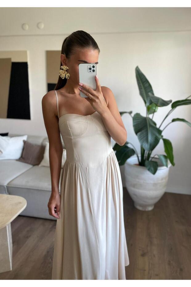 KALP DETAY EKRU ELBİSE - 4