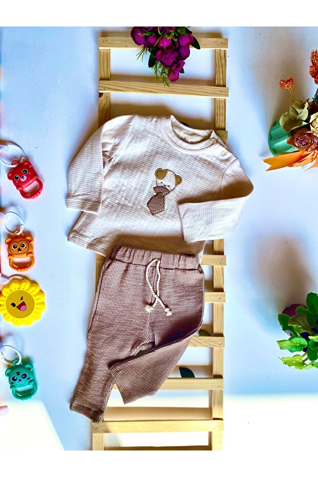 Seasonal Baby Boy Embroidered 2-Piece Rib Set – Top and Bottom Set