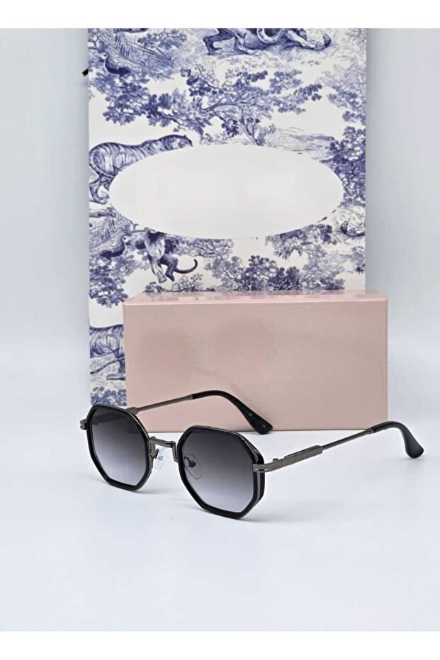 نظاراة شمسية - 1