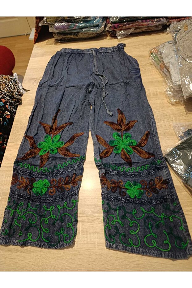 Size 36-38 Compatible, Seasonal, Embroidered, 2 Pockets, Wide Leg, Trousers