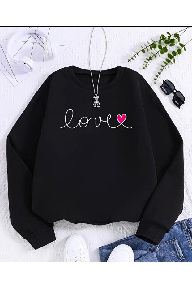 Love Text Detailed Crew Neck Fleece Sweatshirt