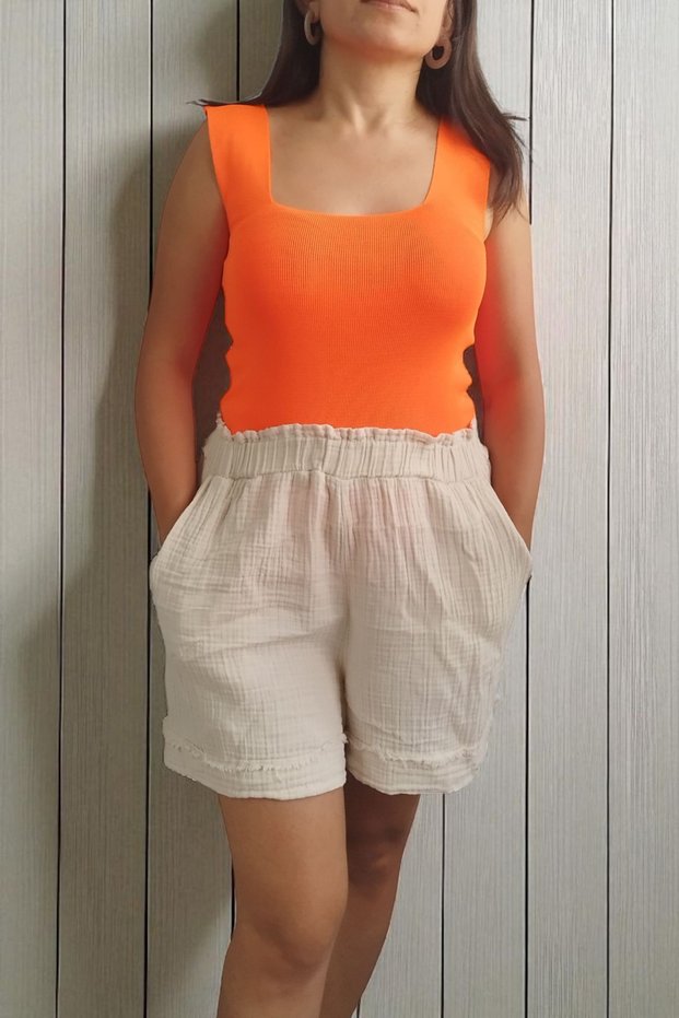 Front Back Square Neckline Corded Fabric Stretch Fabric Short Sleeve Knitwear Bady Blouse Length 57 cm (Can Vary by 1-3 cm)