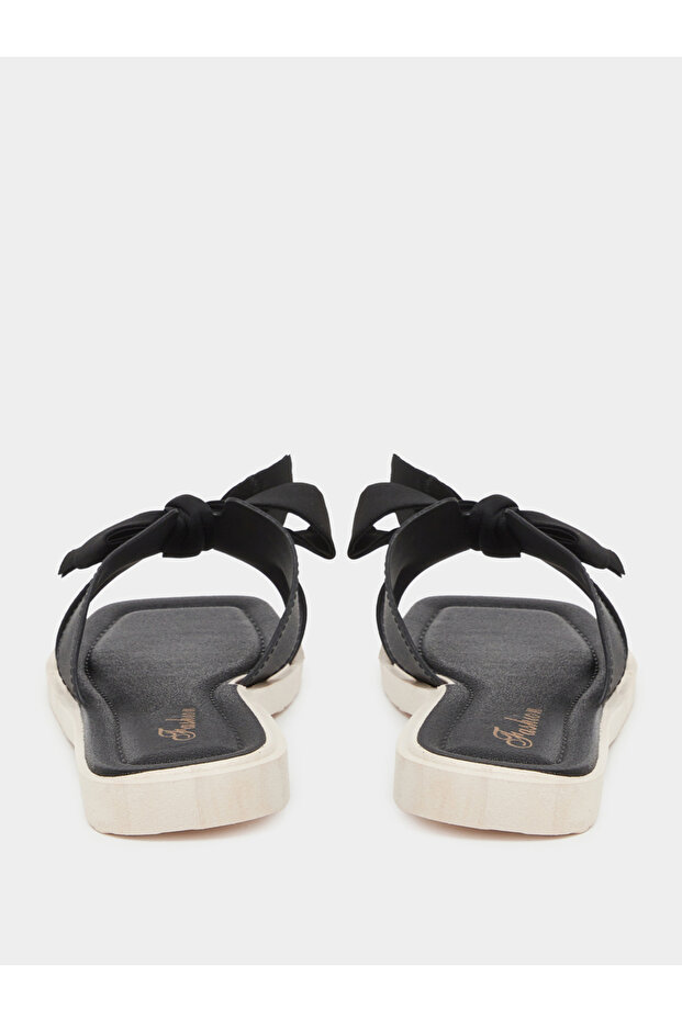 صندل مسطح بتفاصيل فيونكة سادة - 4