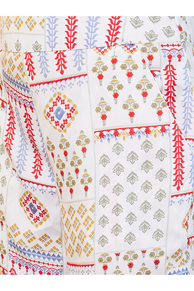 تنسيقات بلوزة وبنطلون Palazzos بطبعة رقعة متقاطعة من الخلف - 5