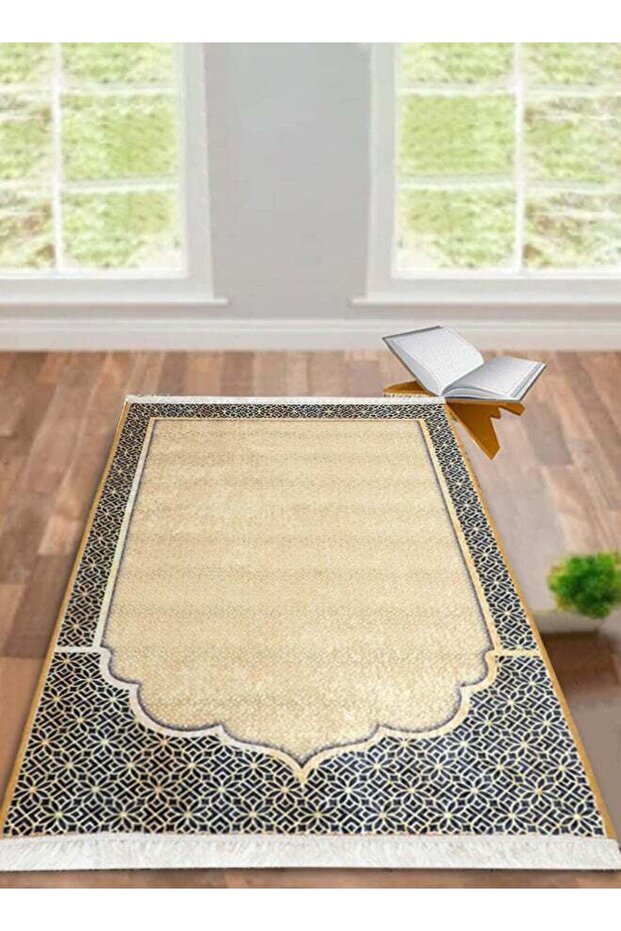 Multipurpose Janwaz Prayer Mat With Anti Slip Backing 120x76 Cms