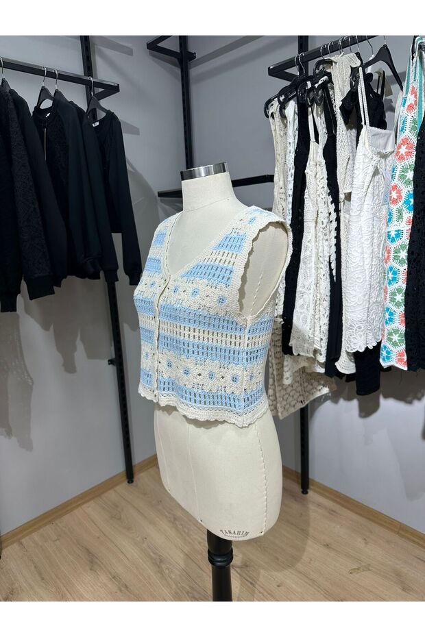 Striped Floral Pattern Buttoned Knitted Sleeveless Bustier Crop