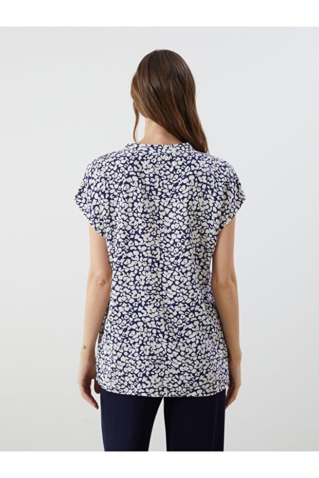 LCWAIKIKI Classic Kaçık Yaka Çiçekli Bluz - 4