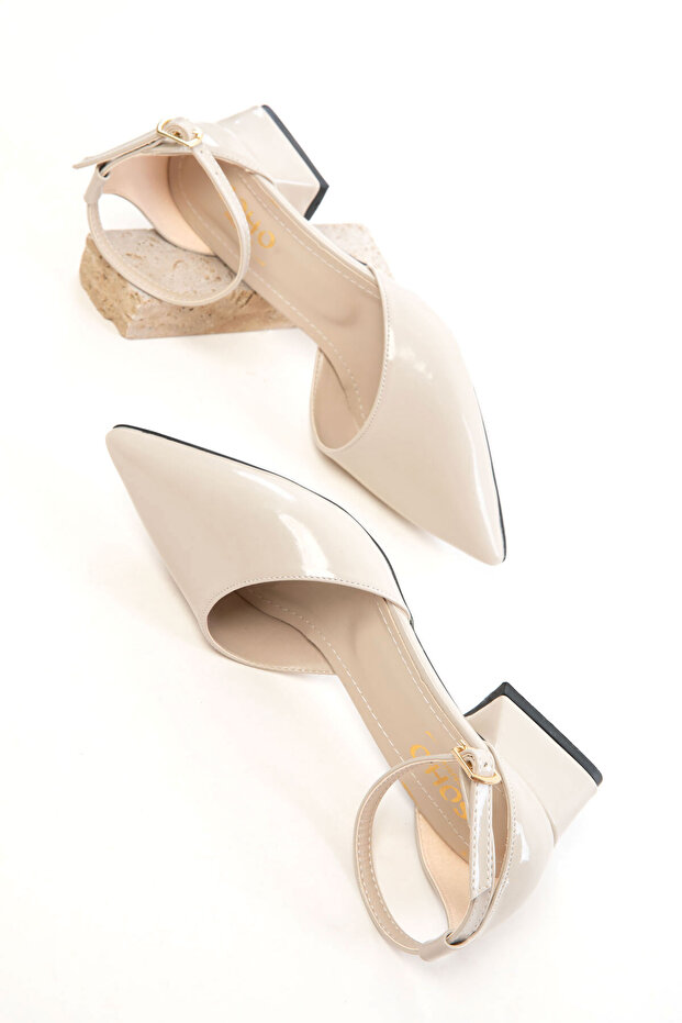 Dziesięć klasycznych damskich butów na wysokim obcasie ze skóry lakierowanej 20283 - 5