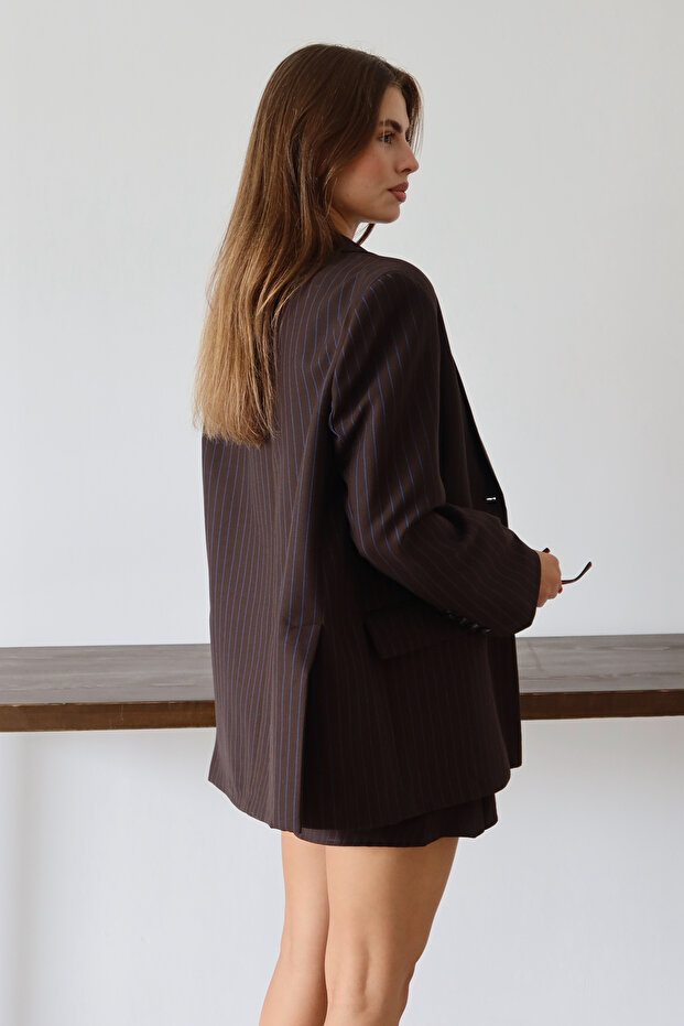 Hnědá tmavě modrá pruhovaná oversize bunda TWOAW26BC00025 - 11