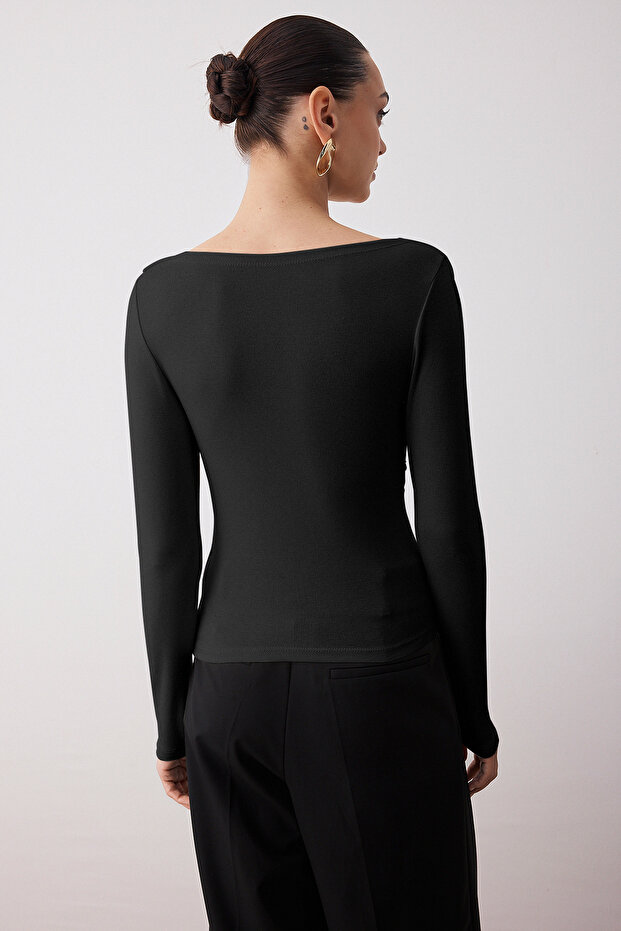 Siyah Fitted/Vücuda Oturan Asimetrik yaka Detaylı Yumuşak Kumaşlı Esnek Örme Bluz TWOAW26BZ00088 - 4
