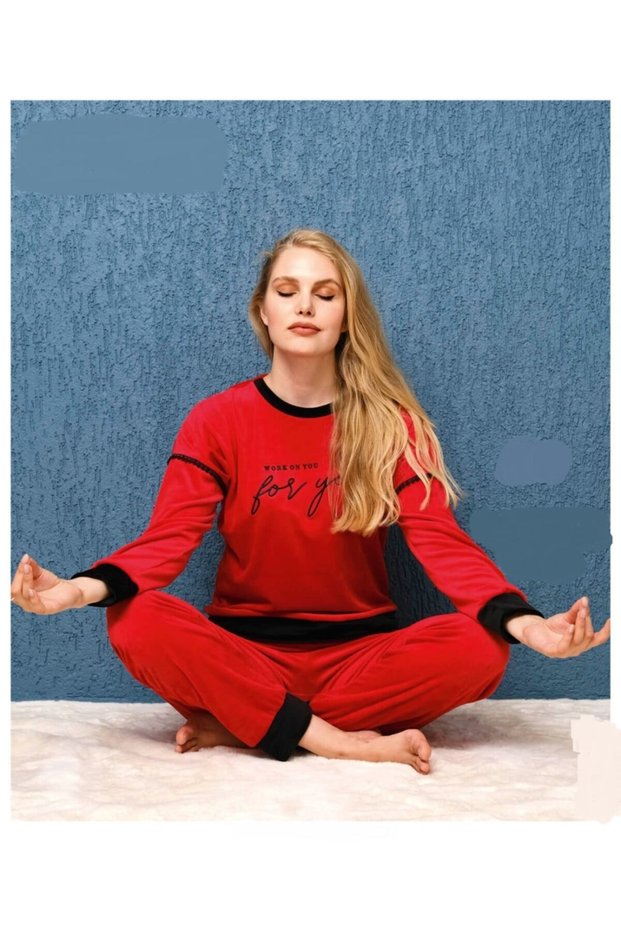 Mihra 1584 Women's Winter Velvet Pajama Set - Red