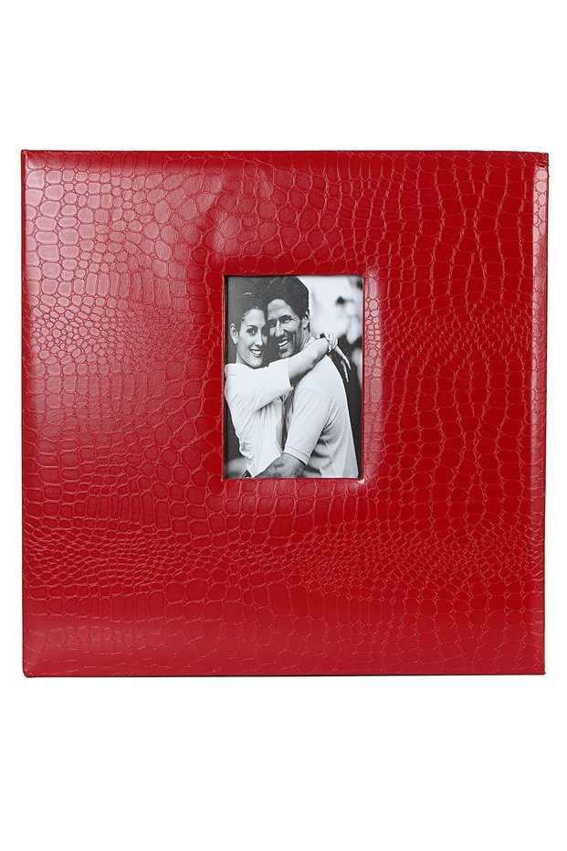 Red Leather Photo Album (10X15Cm) 600 Pieces. 46600