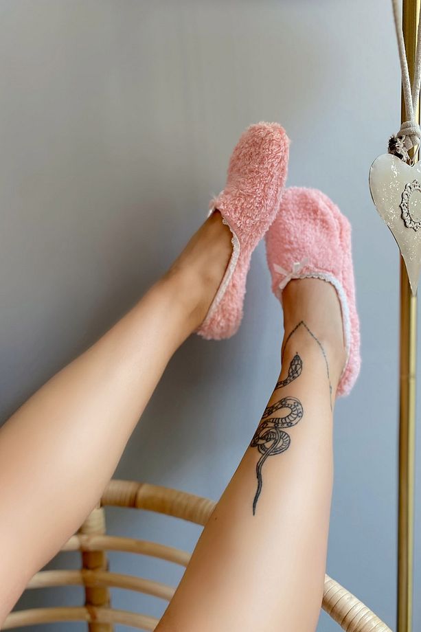 Kadın Pembe Şortlu Tam Peluş Pijama Takımı - 6