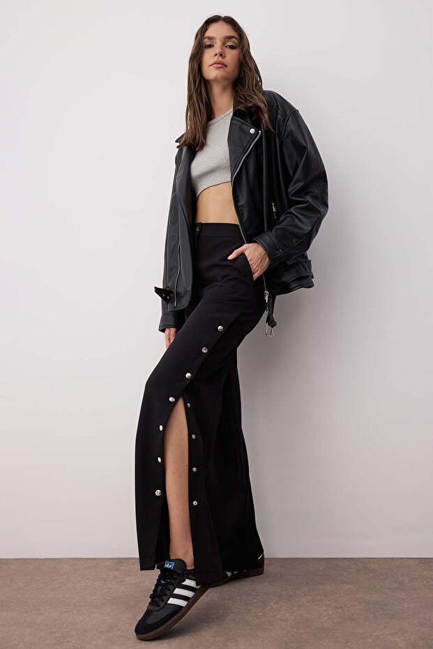 Siyah Wide Leg/Geniş Paça Yanları Düğmeli Dokuma Kumaş Pantolon TWOSS20PL0398 - 2