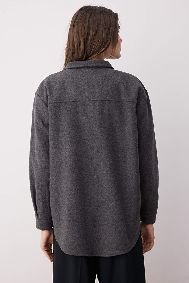 Antrasit Çift Cepli Oversize/Geniş Kalıp Kaşe Dokuma Gömlek TWOAW23GO00356 - 4
