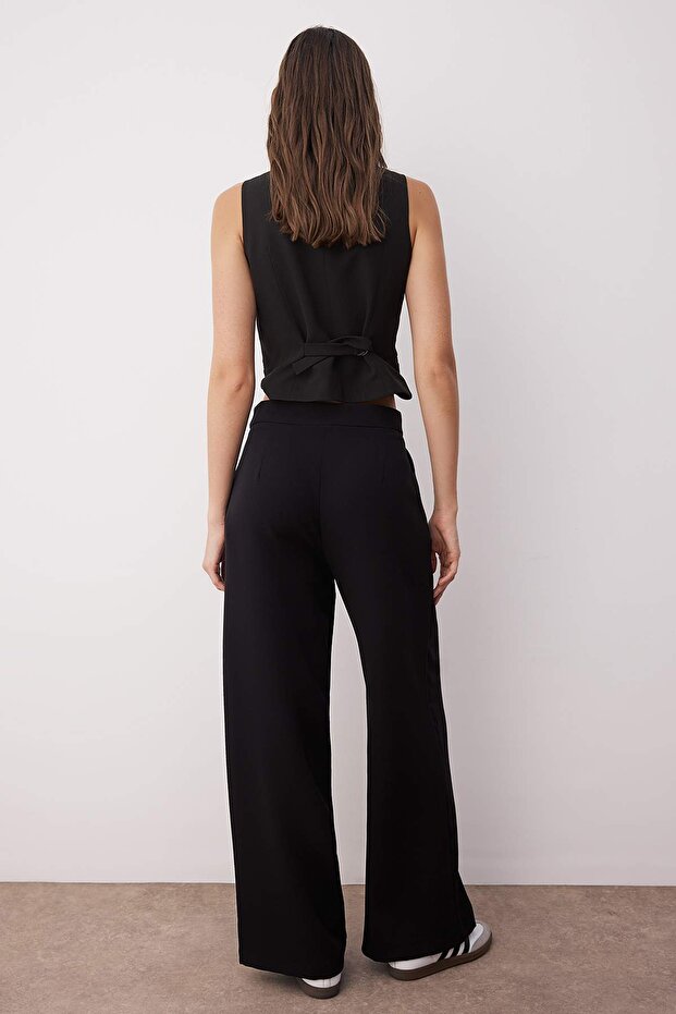 بنطال قماش أسود مطوي بأرجل واسعة - TWOSS21PL0189 - 4