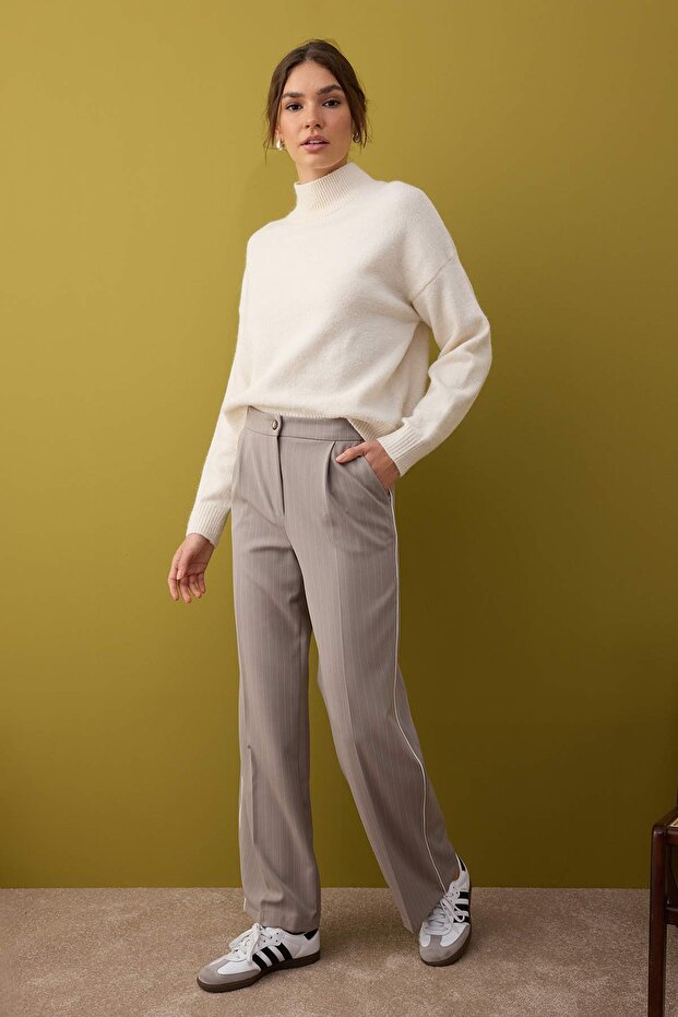 Vizon Çizgili Biye Detaylı Wide Leg/Geniş Paça Pantolon TWOAW26PL00044 - 1