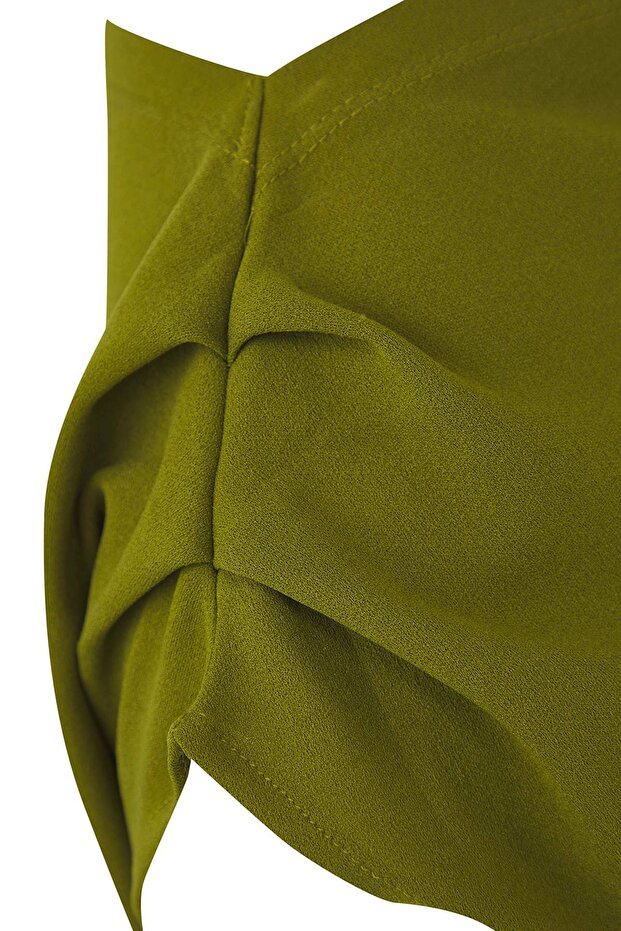 Yağ Yeşil Büzgü/Drape Detaylı Dökümlü Asimetrik Yaka Örme Bluz TBBSS25AF00119 - 7