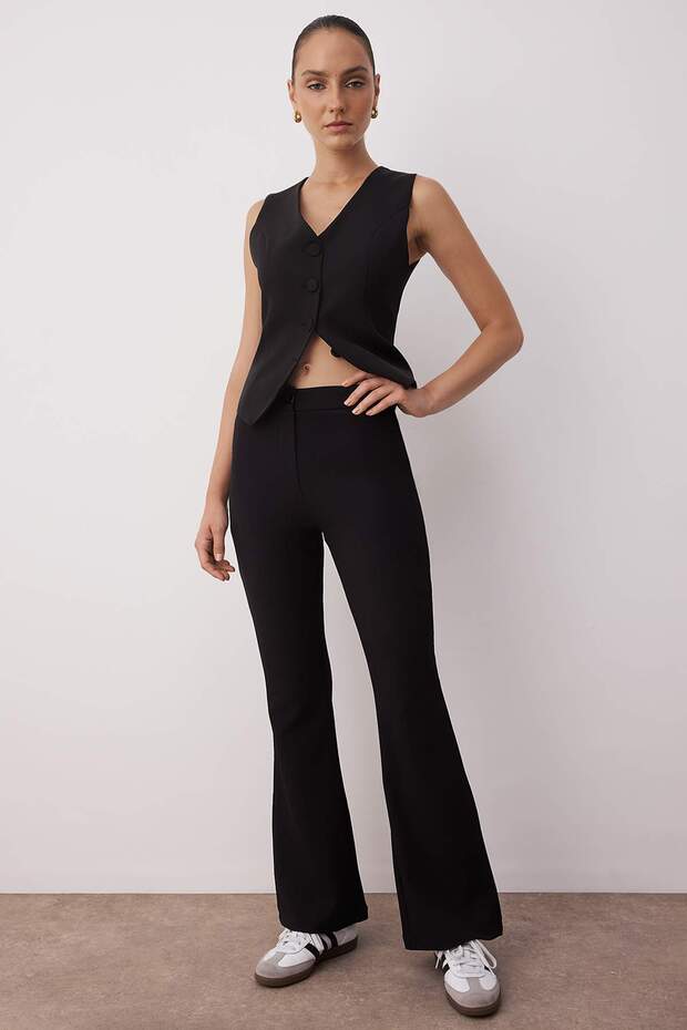 Siyah Flare İspanyol Paça Bootcut Dokuma Pantolon TOFAW19BB0581 - 2