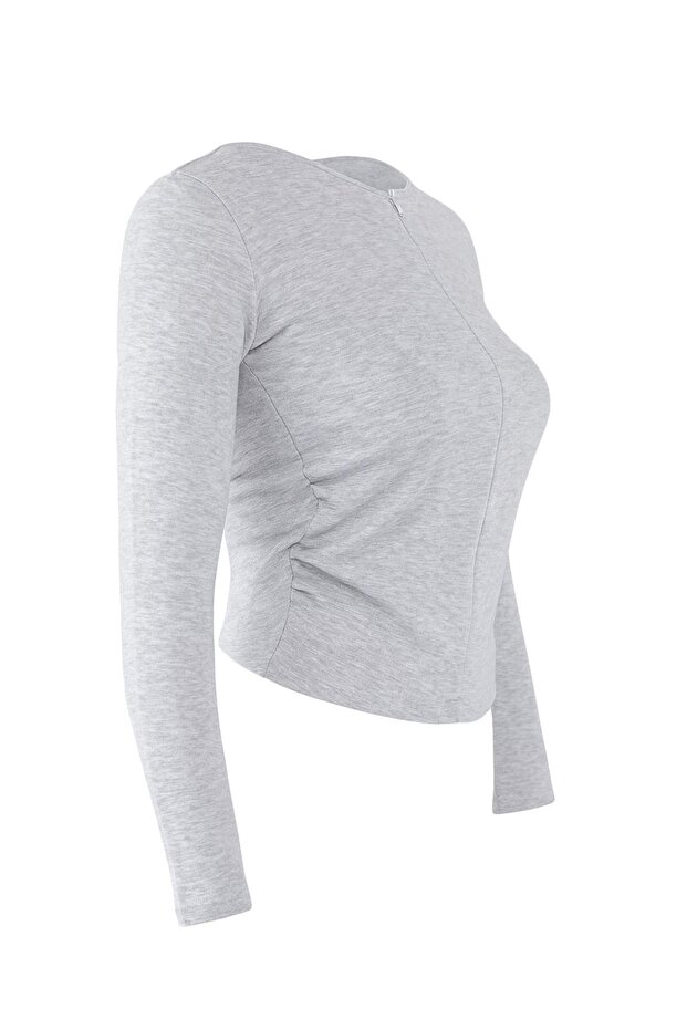 Gri Melanj Fitted/Vücuda Oturan Çift Görünümlü Yarım Fermuarlı Çift Katlı Örme Bluz TWOAW26BZ00031 - 6