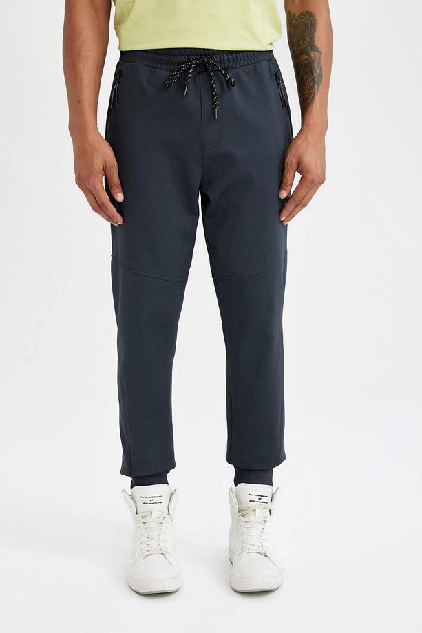 DeFactoFit Sporcu İnce Jogger Eşofman Altı Slim Fit Dar Kesim Skuba Dalgıç Kumaş Beli Bağcıklı Lasti - 4