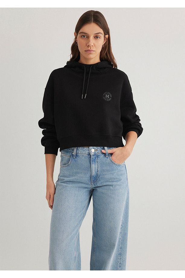 Patch Logo Kapüşonlu Siyah Crop Sweatshirt 1S10305-900 - 1
