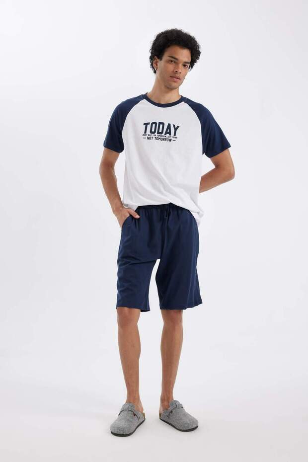 Regular Fit Pijama Takımı Bisiklet Yaka Baskılı Kısa Kollu Üst Beli Bağcıklı Şort Alt C3107AX24HS - 2