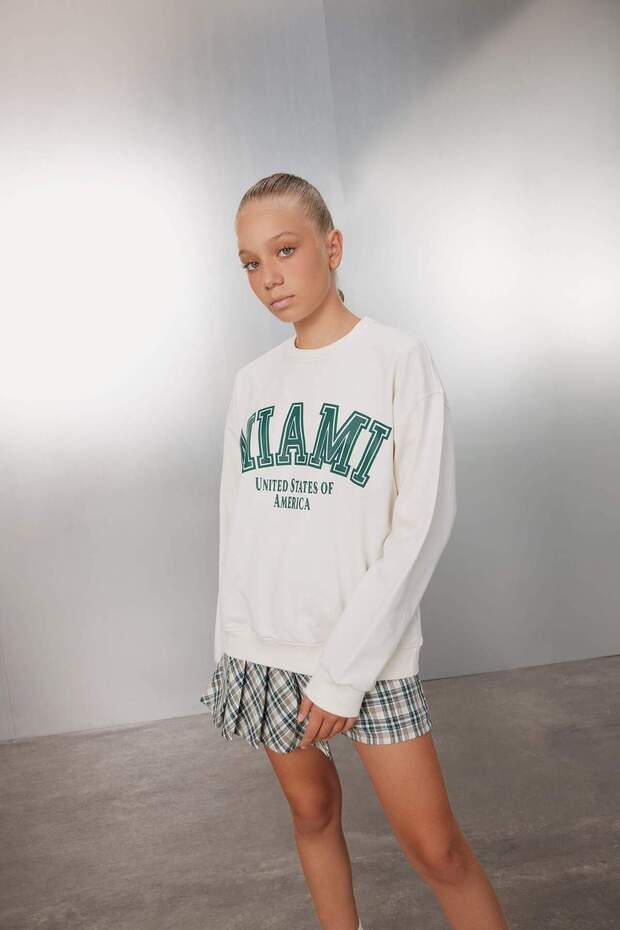 Girl's Crew Neck Printed Relax Fit School Sweatshirt - C6868a824au