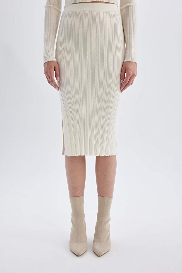 Coool Slim Fit Dar Kesim Basic Düz Yırtmaçlı Triko Midi Etek A2058AX24AU - 4