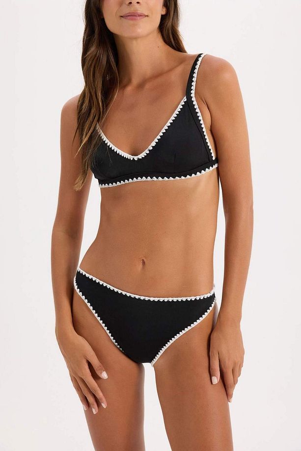 Regular Fit Nakışlı Bikini Altı-Fall in Love C3203AX24HS - 4