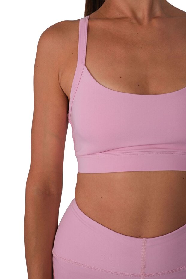 Women's Strappy Sports Bra Pink - C904