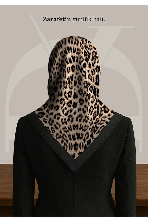 Leopar Desenli Saten Eşarp | Safari Beji Zemin | 90x90 - 100x100 cm | Lüks Parlak Saten - 4