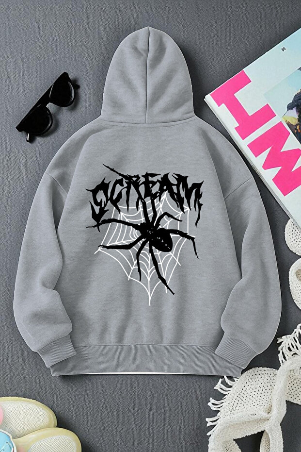 سويت شيرت كبير الحجم مطبوع عليه عبارة "Scream