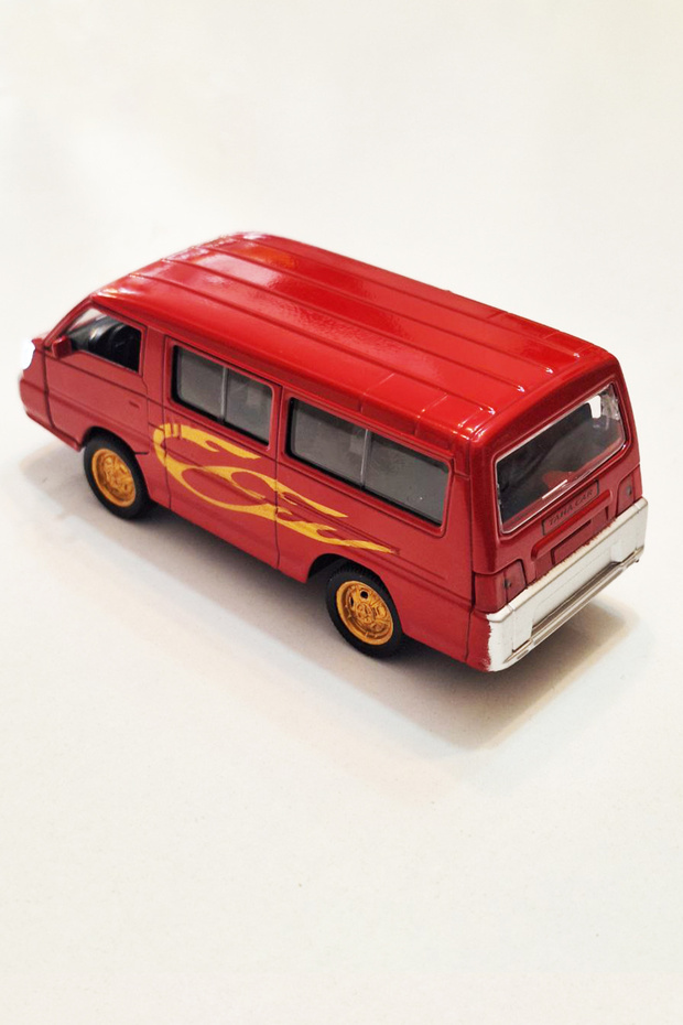 Pull and Drop Minibus Toy |   Metal Sprinter Bus |   With Sound and Light - Front Doors Can Be Opened |   Red - 2
