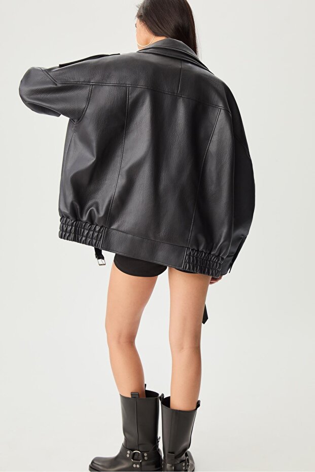 سترة جلدية كبيرة الحجم مع طوق - 5