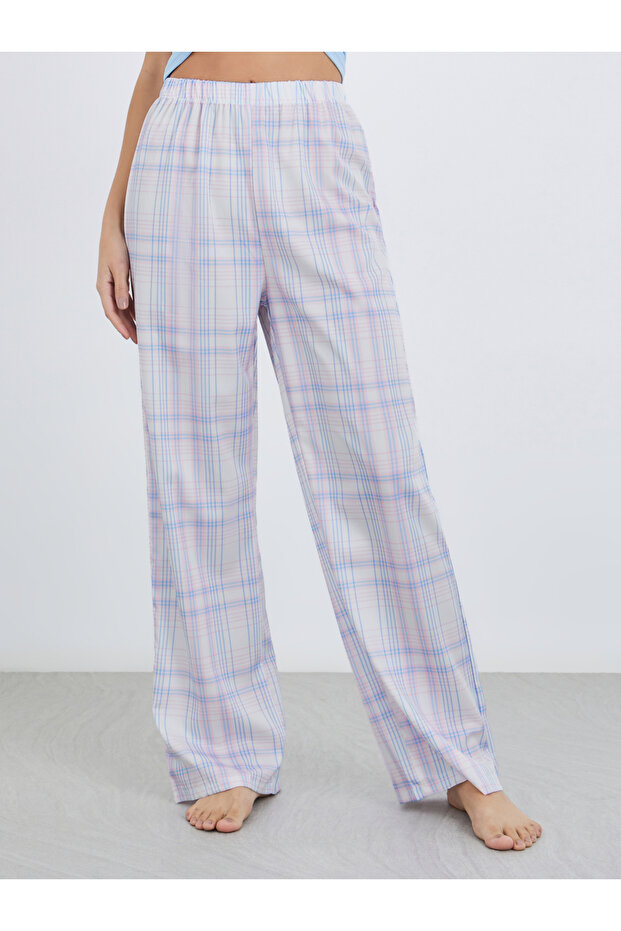 Solid Cami Top and Checked Pattern Pyjama Set - 4