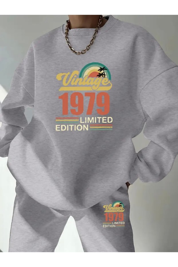 Vintage 1979 Printed Unisex Oversize Circle Neck Bottom/Up Tracksuit Set