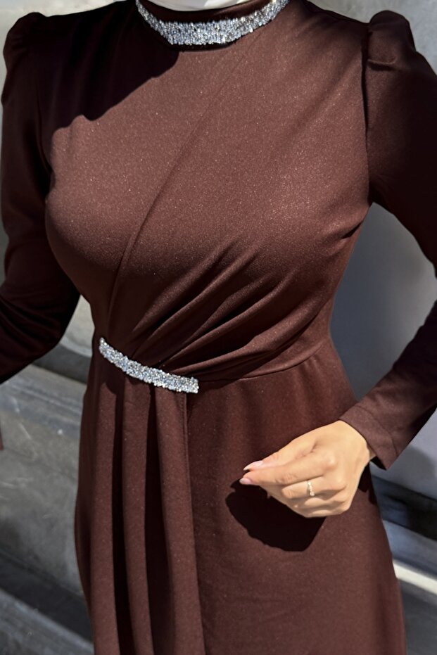 Taş Detaylı Krep Abiye 4645ALG474-MS Kahve - 4