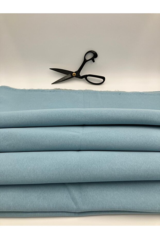 ثلاثة خيوط من القماش المريح والدفء - 1