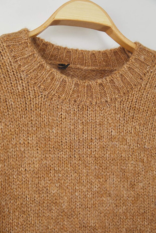Wardrobe Essentials Camel Yumuşak Dokulu Geniş Kalıp Basic Triko Kazak | TWOAW26KZ00073 - 7