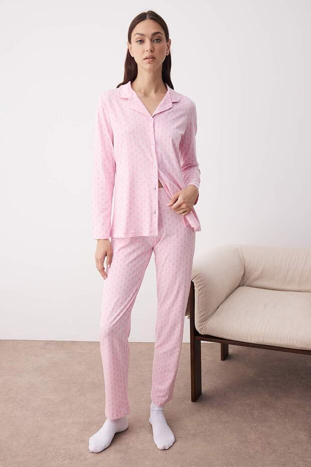 Pembe Pamuklu Likralı Yumuşak Tuşe Kurdele/Fiyonk Desenli Örme Pijama Takımı THMAW26PT00073 - 2