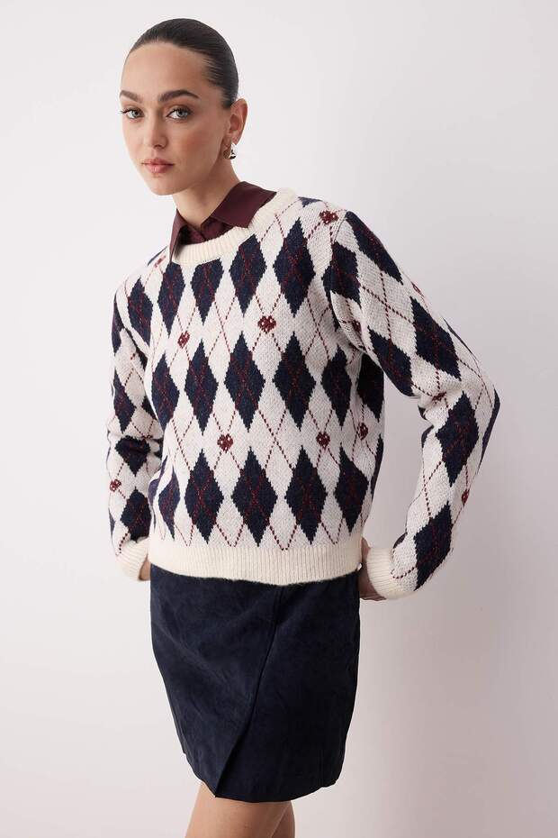 Ecru Soft Textured Heart Diamond Patterned Glitter Knitwear Sweater Twoaw26Kz00140