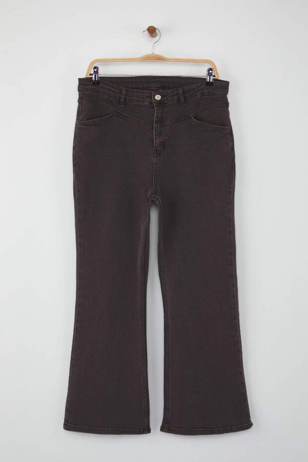Kahverengi Yüksek Bel Comfort Dikiş Detaylı İspanyol Paça Flare Fit Jeans TBBSS24CJ00003 - 5