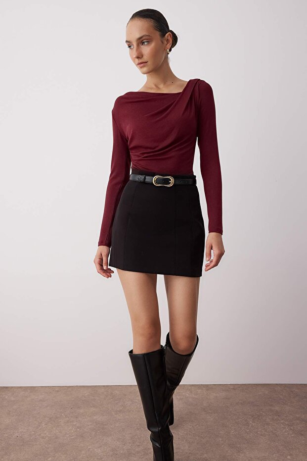 Bordo Fitted/Vücuda Oturan Asimetrik yaka Detaylı Yumuşak Kumaşlı Esnek Örme Bluz TWOAW26BZ00088 - 2